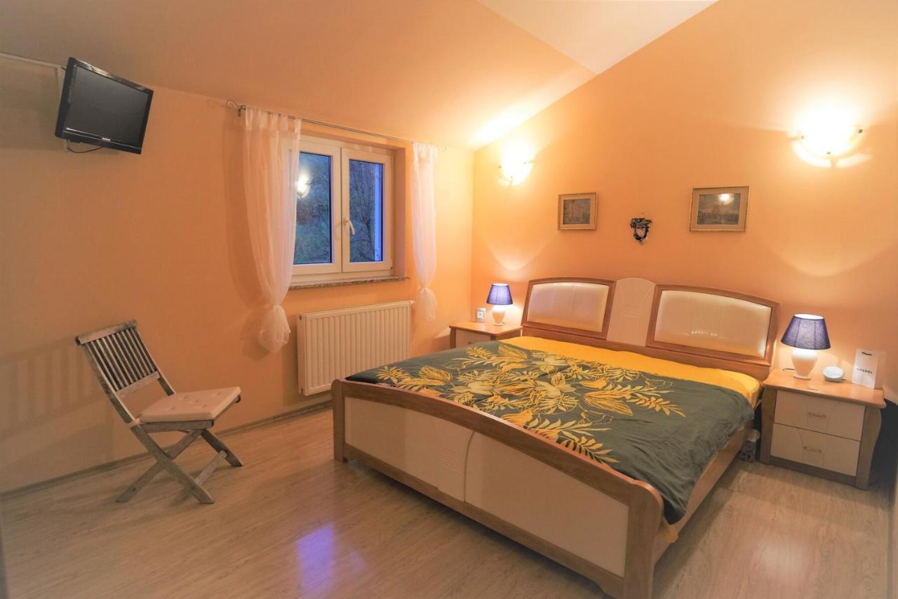 Apartments Coral, Klimno, Island Krk Ngoại thất bức ảnh