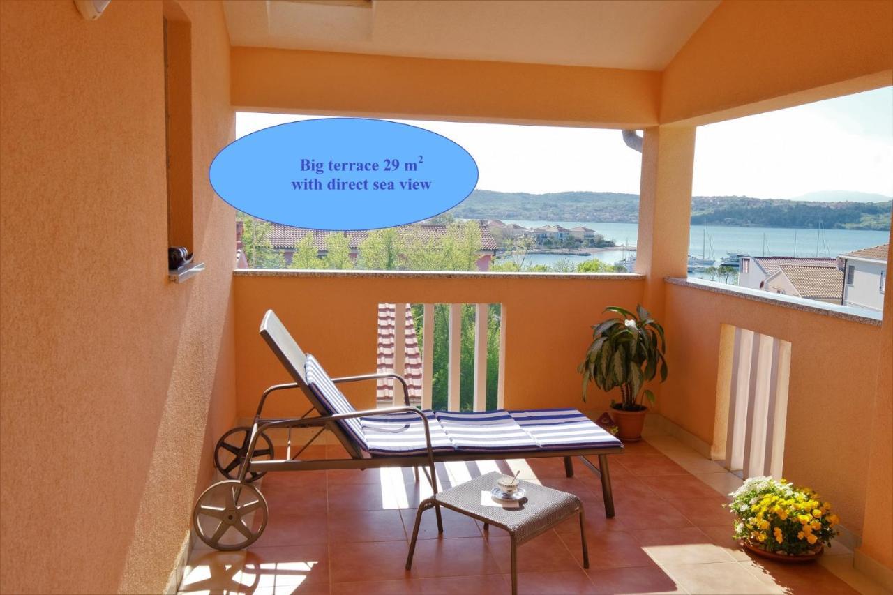 Apartments Coral, Klimno, Island Krk Ngoại thất bức ảnh