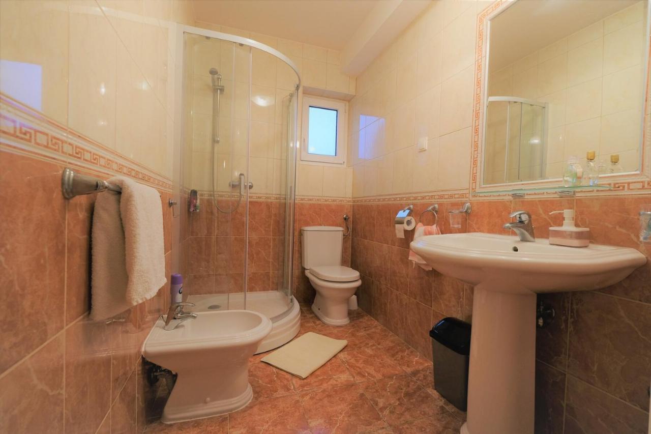 Apartments Coral, Klimno, Island Krk Ngoại thất bức ảnh